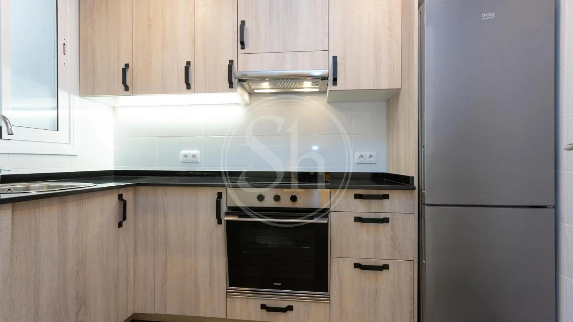 Apartamento Zona Sagrada Familia III Barselona 0*,  İspanya